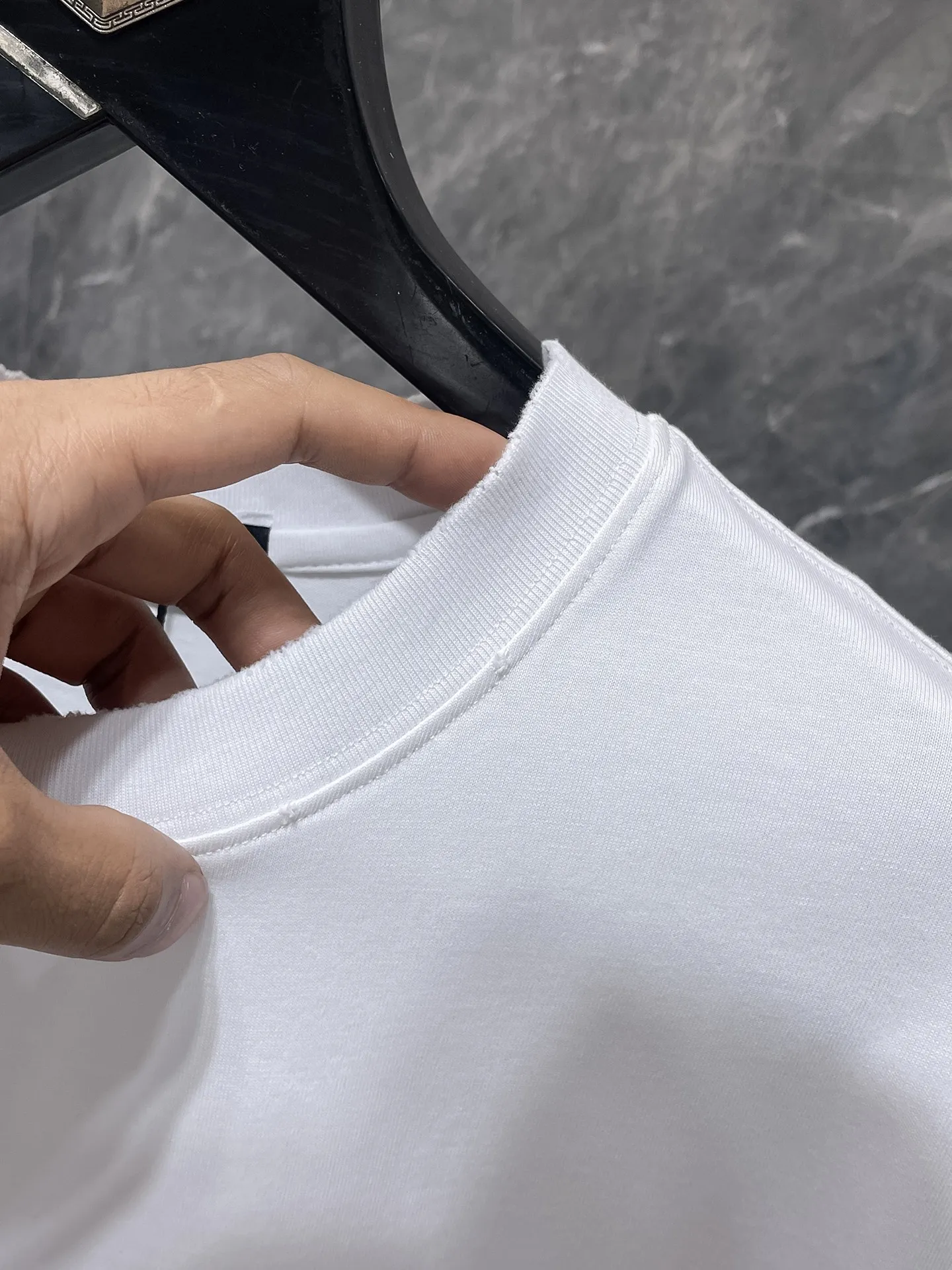 P170 New for summer Chrome Hearts 25ss Engraved film hot diamond version High gram weight environmentally friendly high-quality top fabric 280g Heavy hot diamond horseshoe Sanskrit letter cross short sleeves counter synchronization 1:1 replica version Recommended colors: black white gray code size: S, M, L, XL